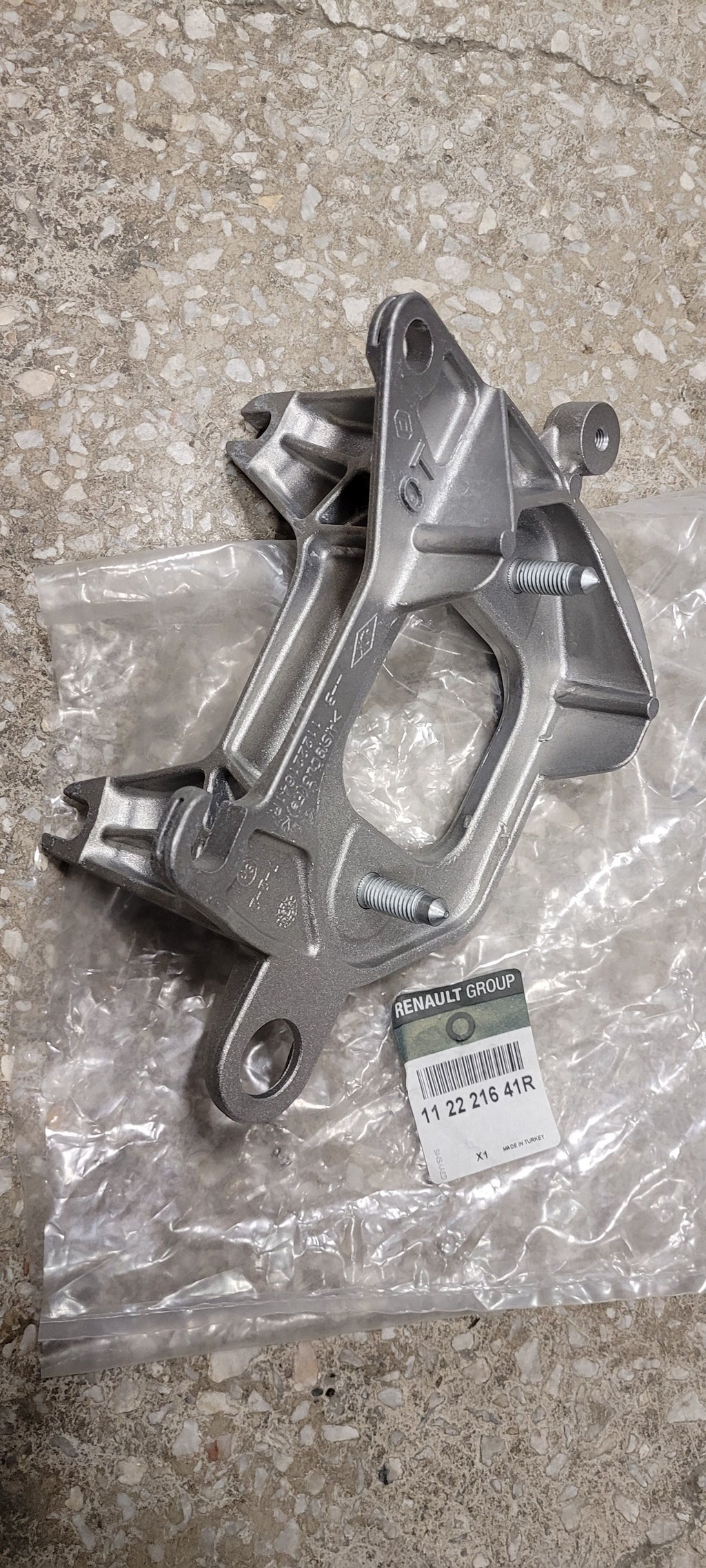 Motor Bağlantı Takozu Kadjar 112221641R
