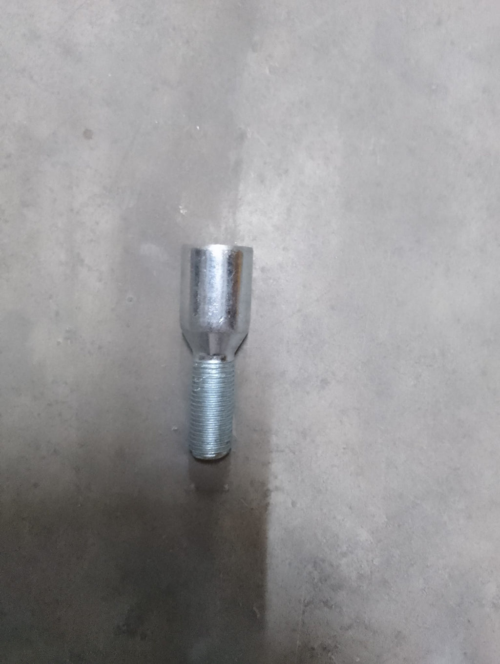 Çelik Jant Bijonu Inbus M12x1.25x28 Serkar 20945 - main