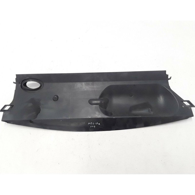 Radyatör Üst Davlumbazı Megane 3 214768960R