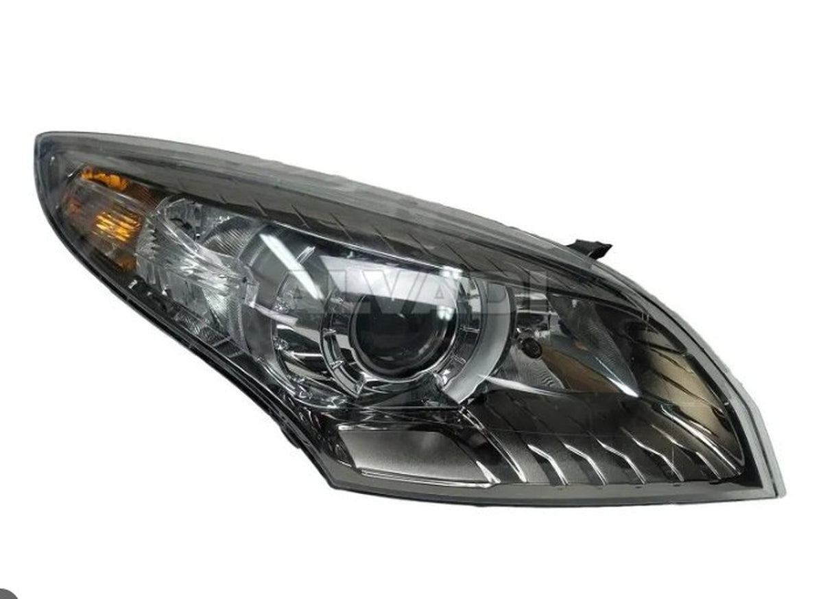 Renault Megane 3 Ön Far Sağ Xenon Mais 260106239R - main