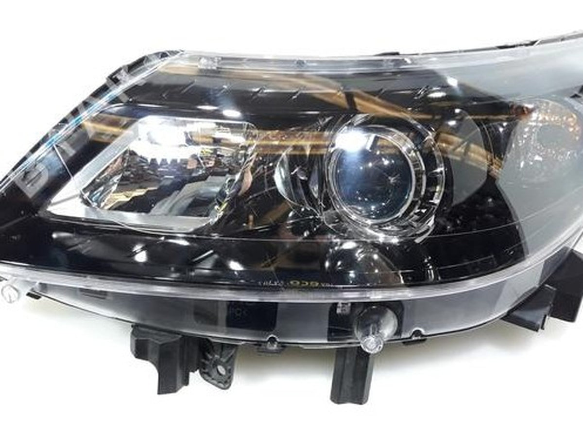 Renault Latitude Ön Far Sol Mais 260608967R - main