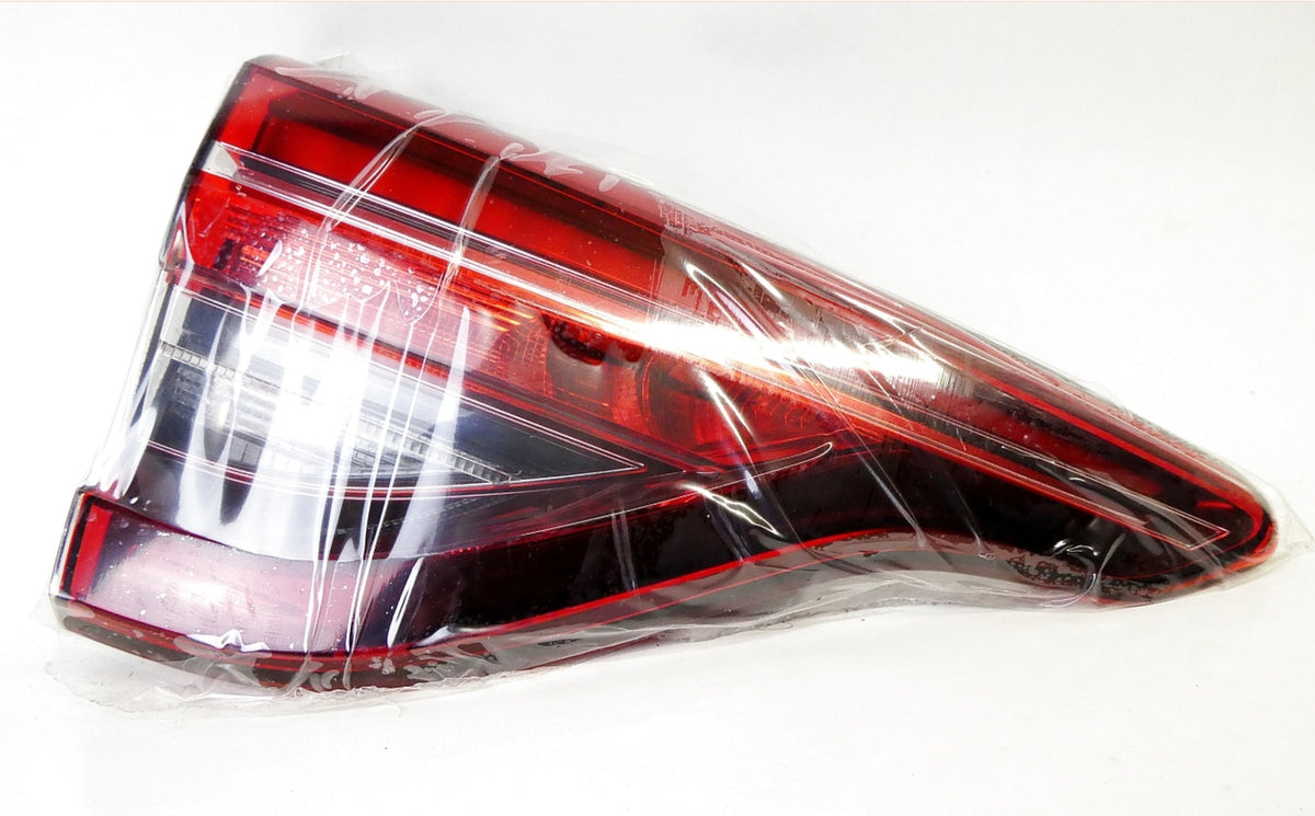 Renault Clio 5 Sol Arka Bagaj Sinyali Mais 265557776R - product