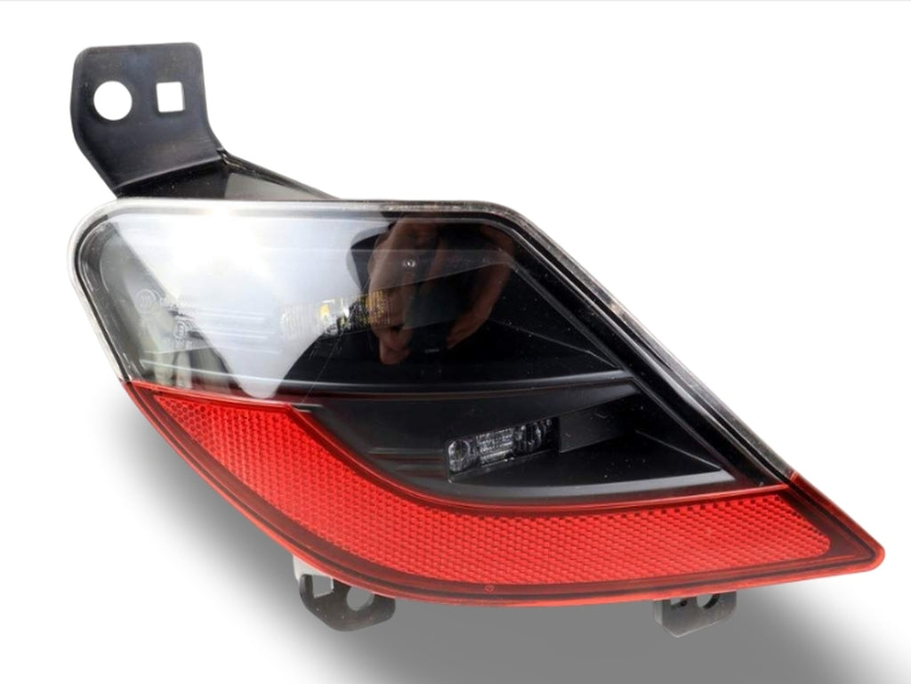 Renault Austral Sağ Arka Sis Farı Reflektörü Mais 265808773R - product