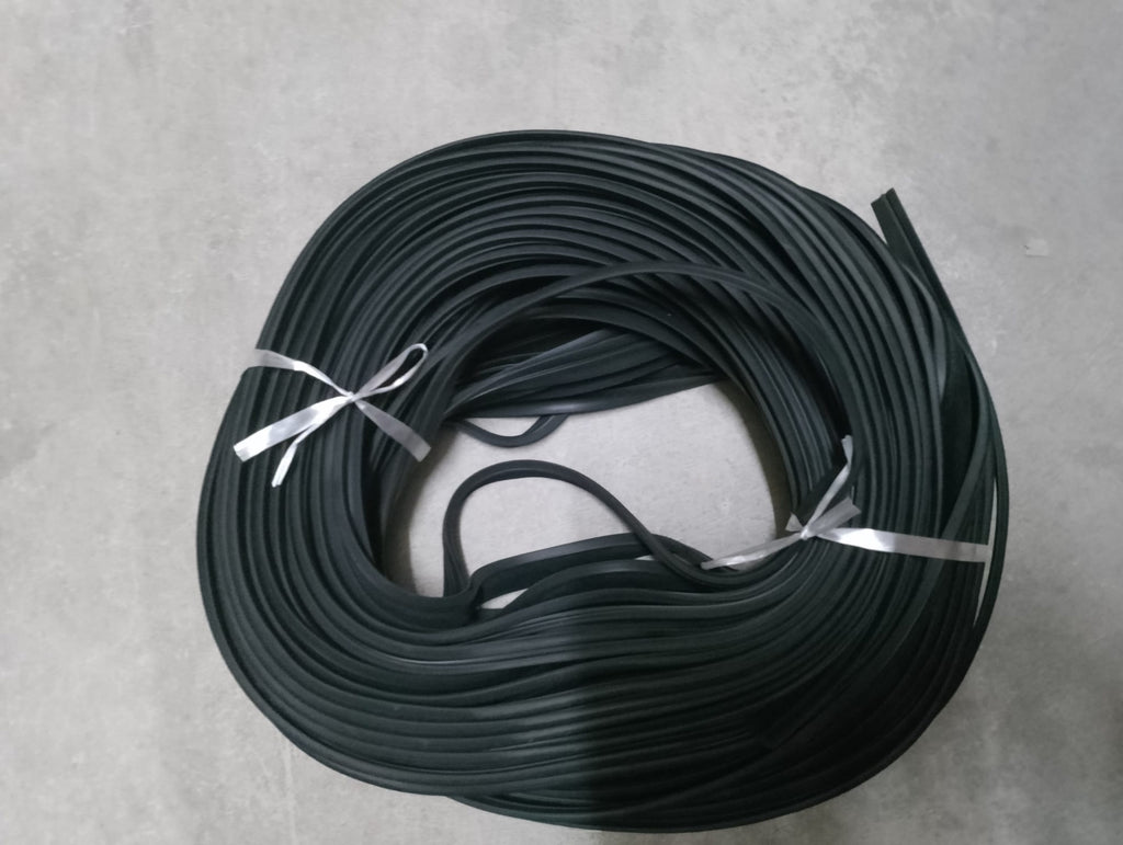 Tofaş 131 Cam Sıyırıcı Fitil Floklu Metrelik Serkar 26850 - product