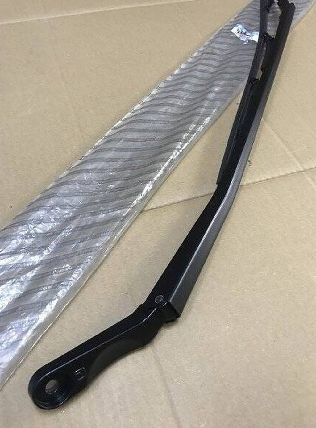 Tempra Tipo Ön Silecek Kolu ve Süpürgesi Sol Opar 46469501 - product