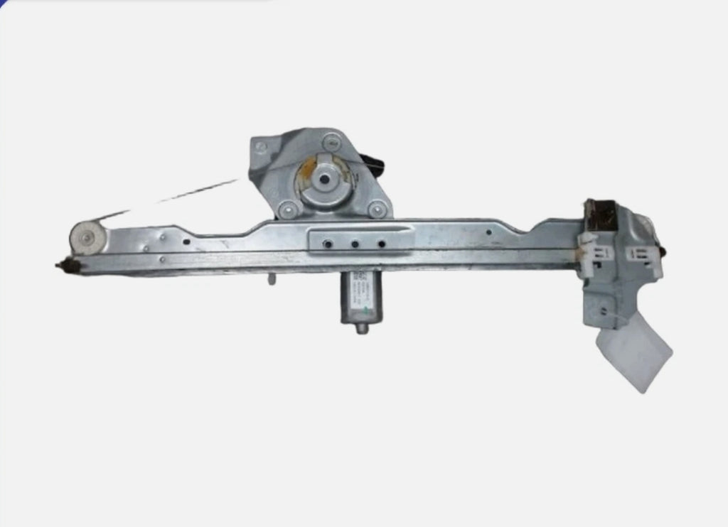 Dacia Duster Sol Ön Cam Krikosu Mais 807210751R - product