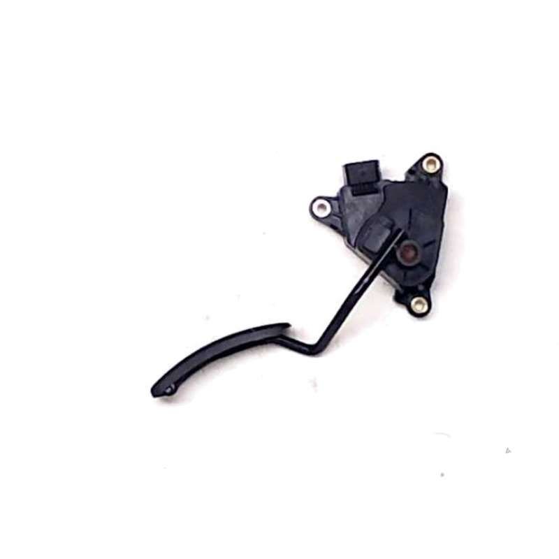 Scenic 2  Gaz Pedalı Hız Regülatörsüz 8200159645 