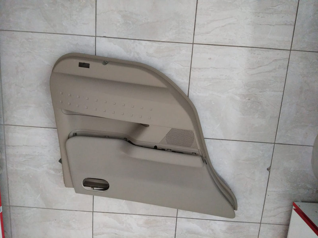 Sol Arka Kapı Döşemesi Megane 2 8200479606