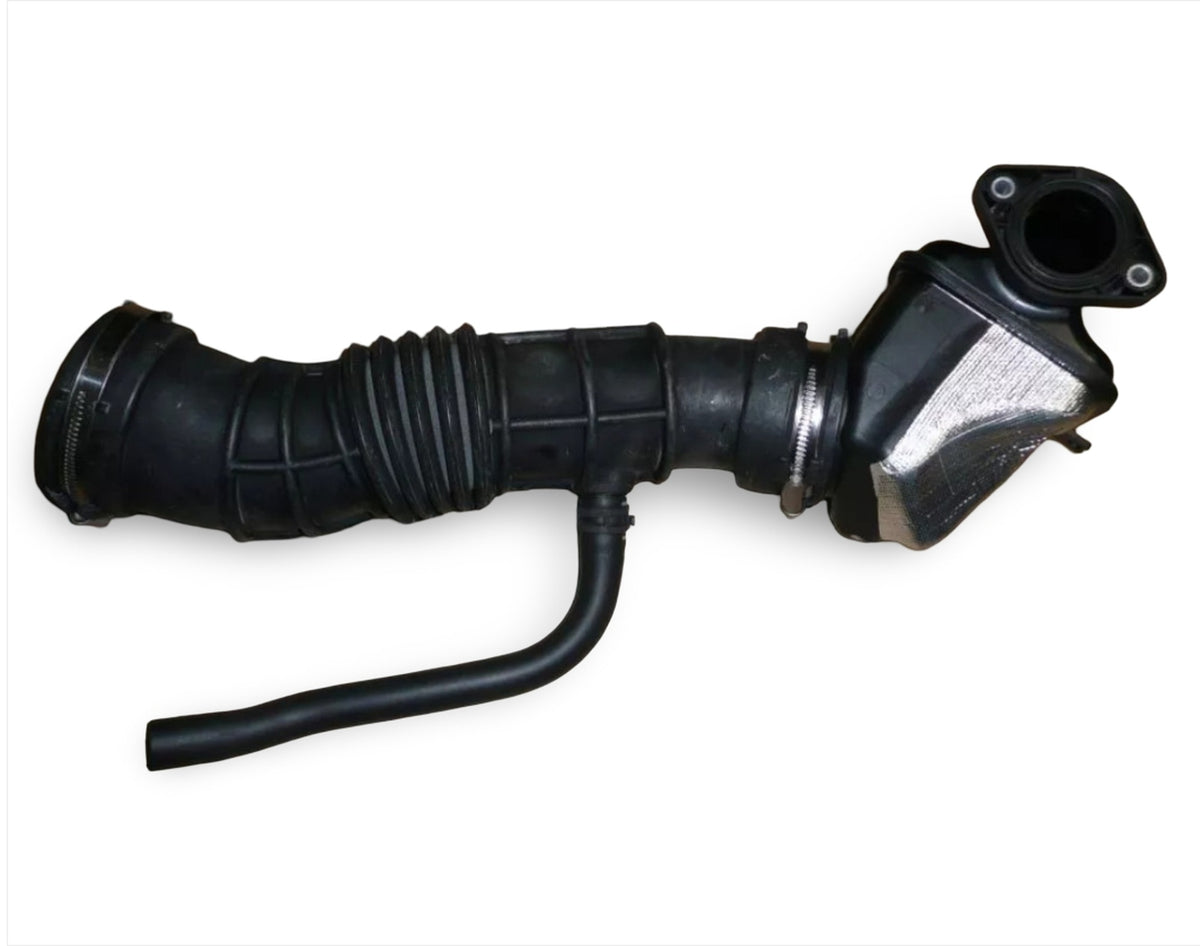 Renault Master 2011-2019 Hava Filtre Hortumu Mais 8200873101 - product