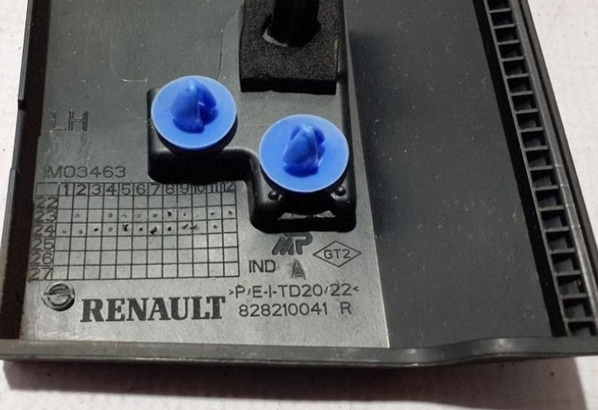 Renault Sol Arka Marşpiyel Kaplaması Mais 828210041R - main