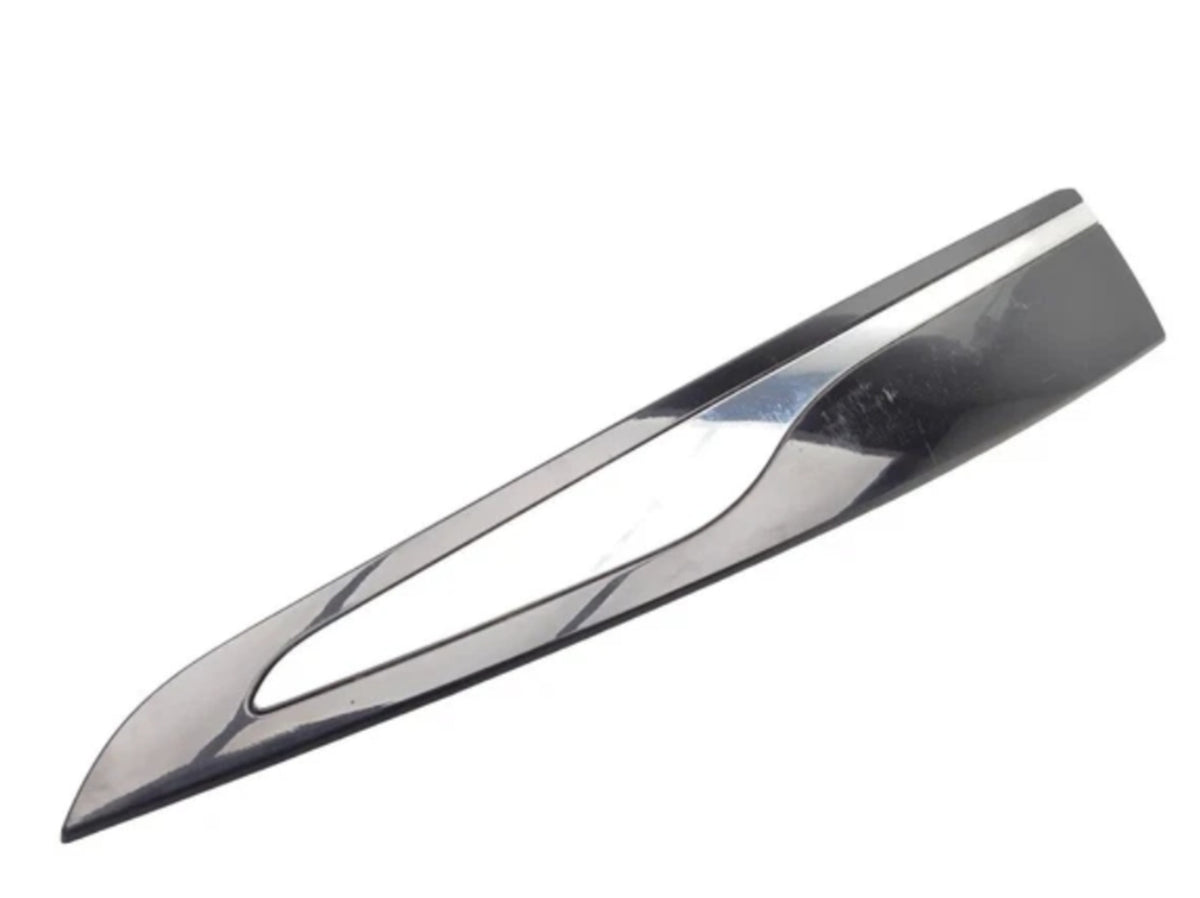 Renault Clio 4 Sağ Arka Kapı Bandı Mais 828765610R - product