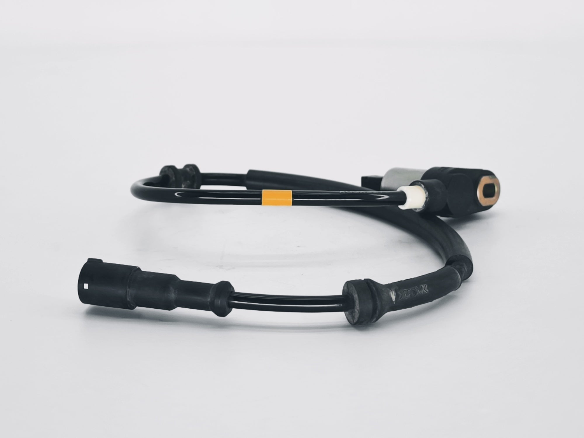 TEKERLEK HIZ SENSORU ON PASSAT 01>05 A6 98>05 - product