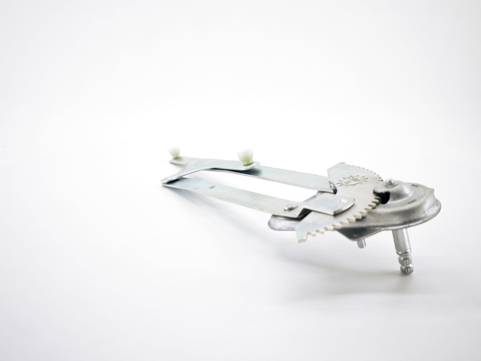 R9 R11 CAM KRİKOSU ARKA SAĞ  - product