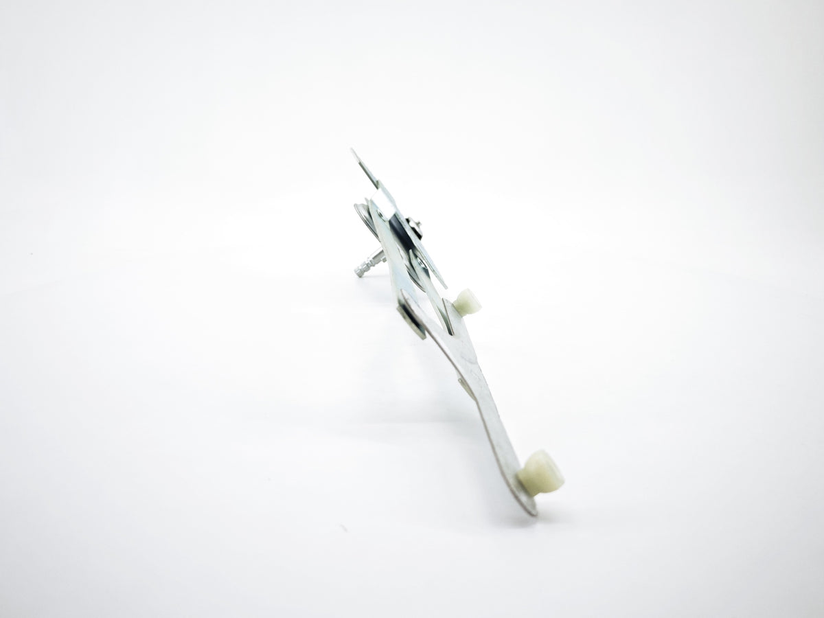 R9 R11 CAM KRİKOSU ARKA SOL  - product