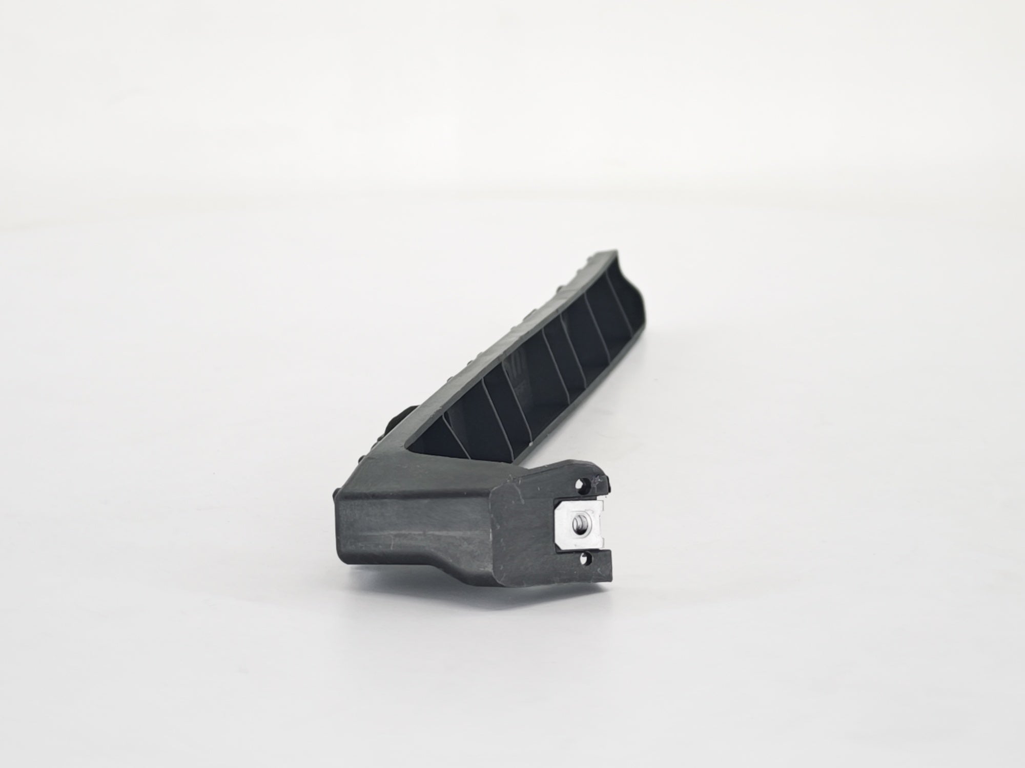 Egea Hatchback Arka Tampon Bağlantı Braketi Sağ Uç Opar 52246208 - product
