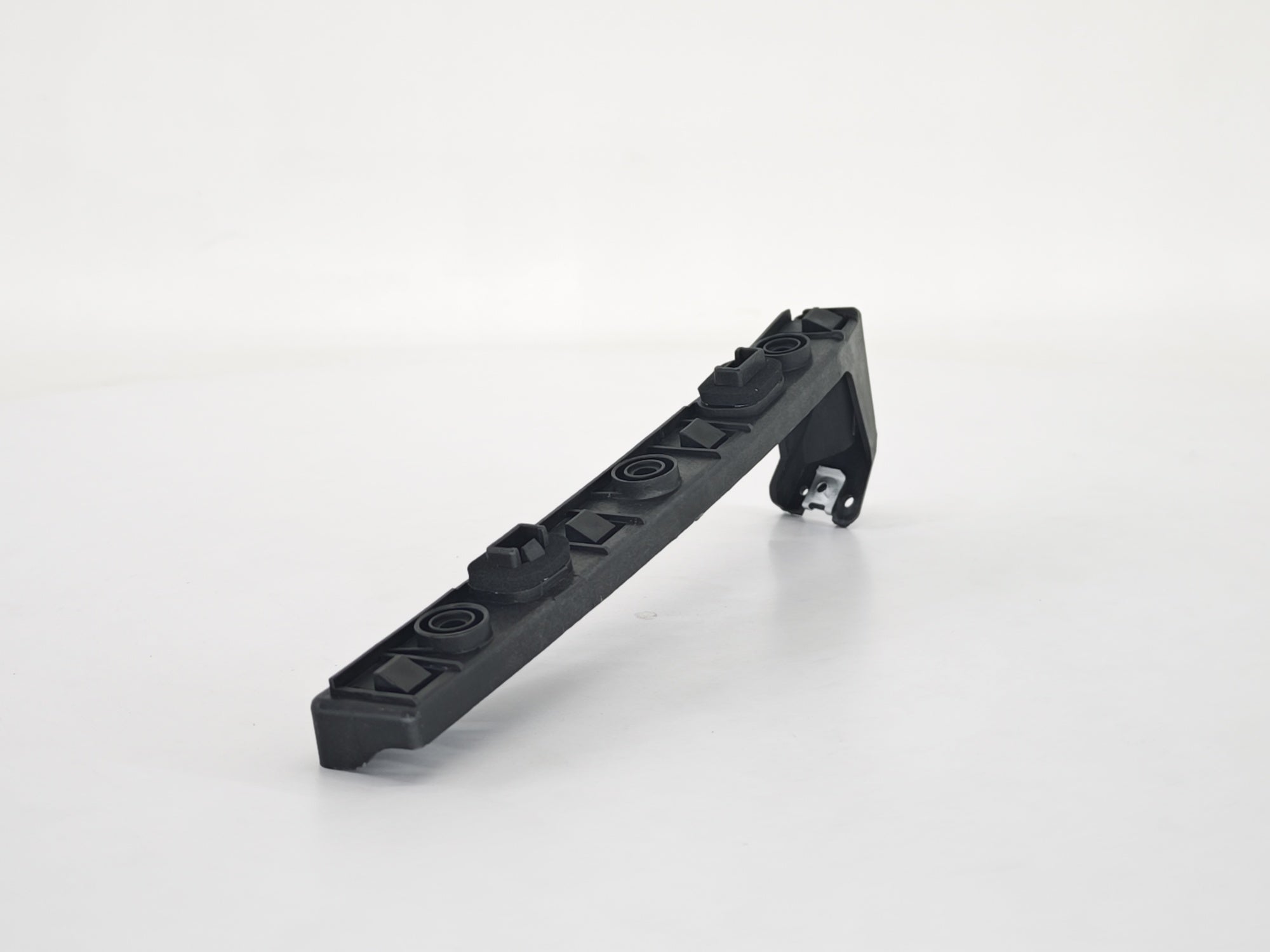 Egea Hatchback Arka Tampon Bağlantı Braketi Sol Uç Opar 52246209 - product
