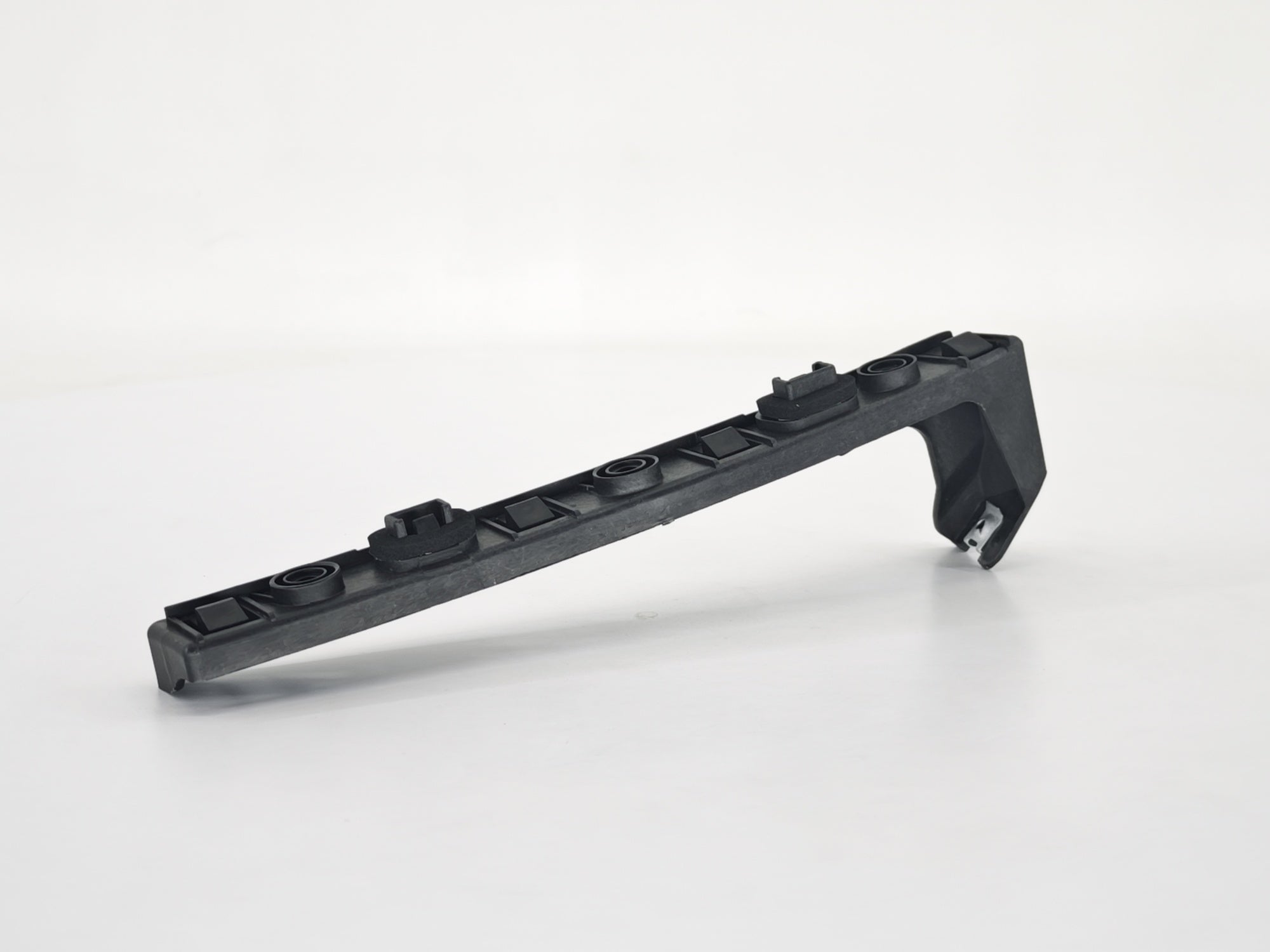 Egea Hatchback Arka Tampon Bağlantı Braketi Sol Uç Opar 52246209 - product