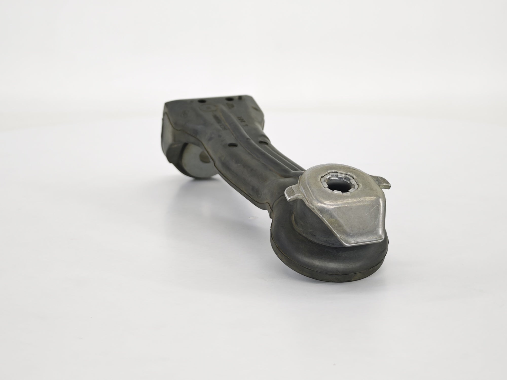 Laguna 3 Motor Beşik Bağlantı Kolu ve Burcu Sağ Orjinal 543170001N - product