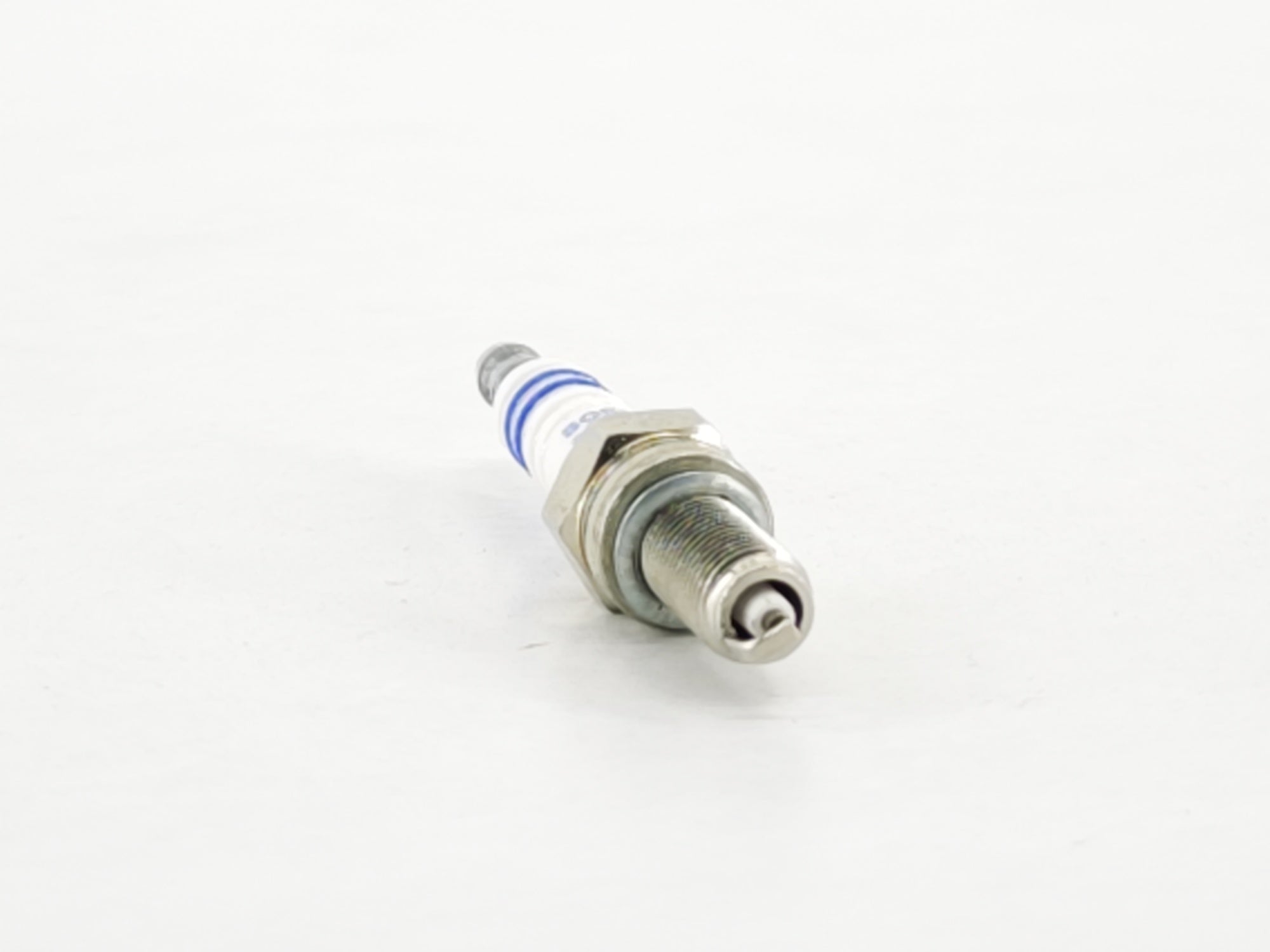 Alfa 145 146 147 156 164 Buji İnce Olan Bosch 0242040502 - product