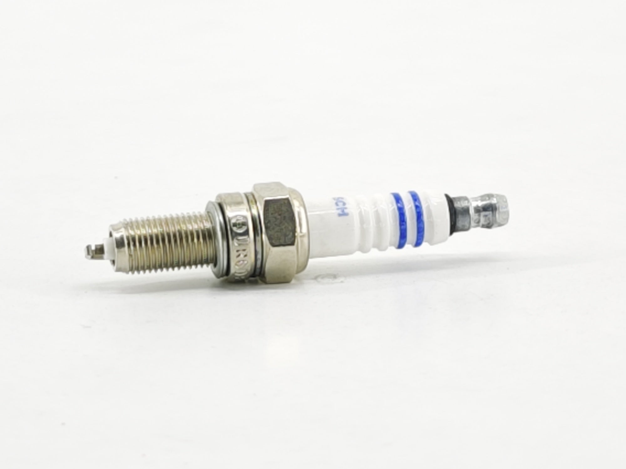 Alfa 145 146 147 156 164 Buji İnce Olan Bosch 0242040502 - product
