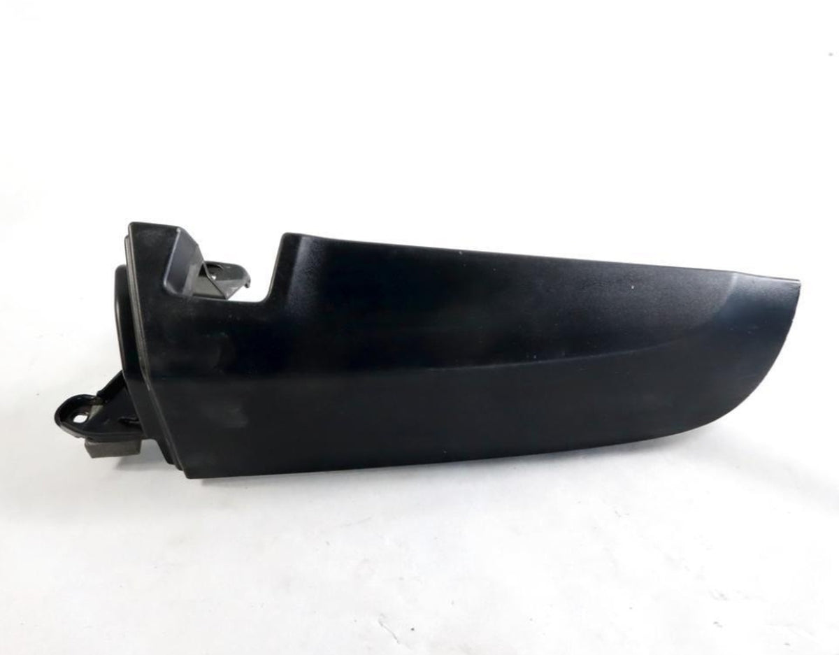 Dacia Dokker Stop Lambası Yuva Plastiği Sağ Arka Mais 903901105R - product