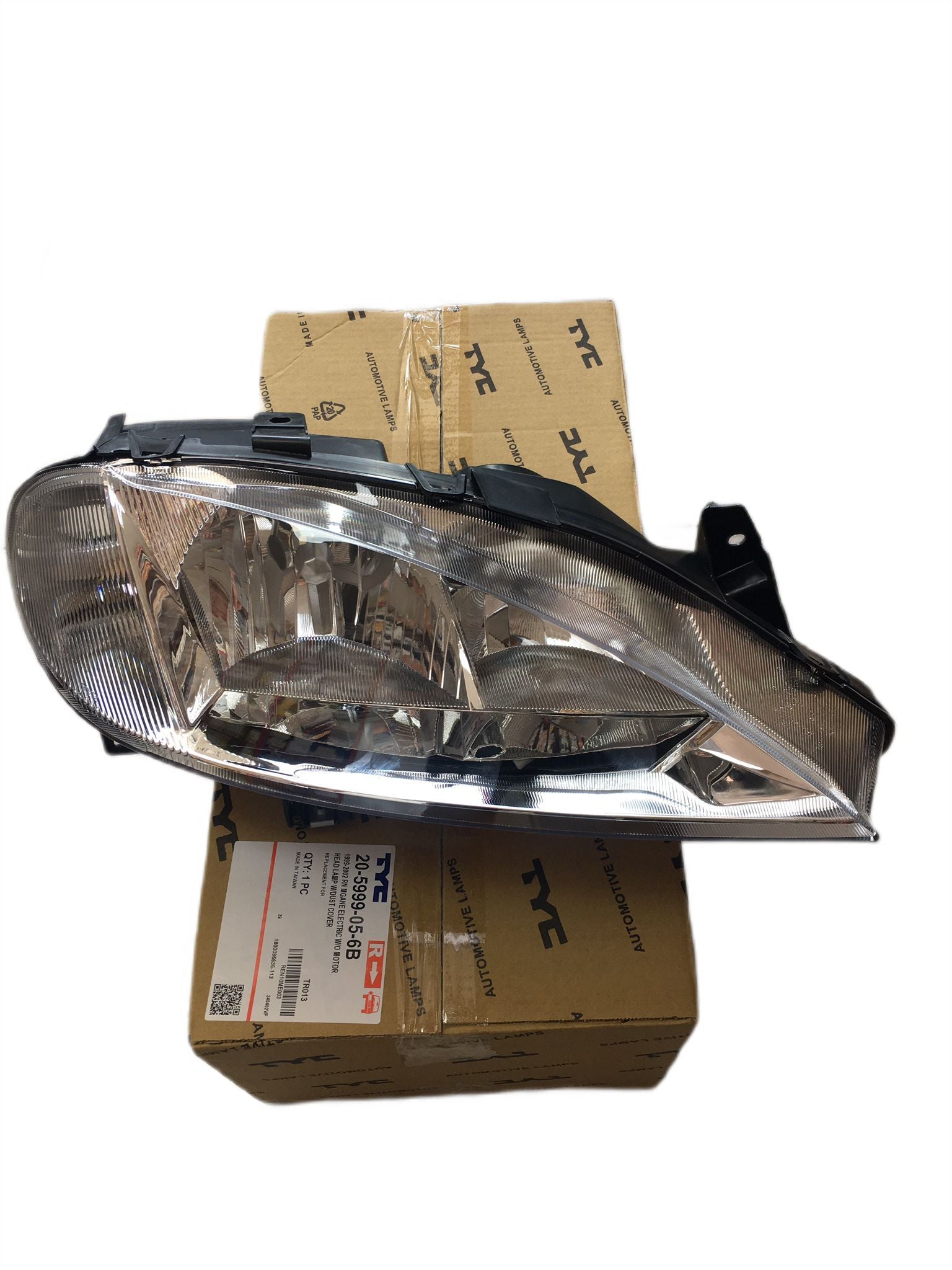 Megane 1 Ön Far Lambası Sağ 2000 - 2003 Arası TYC 7701047180