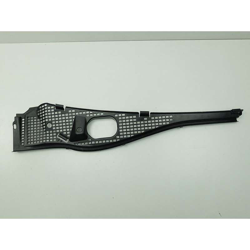 Ön Cam Izgara Kulağı Bakaliti Sağ Dacia Duster Sandero 6001546859