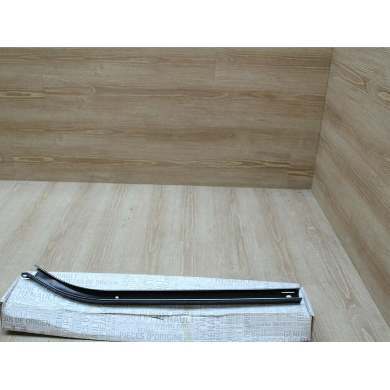 Kangoo Sürgülü Kapı Rayı Üst Sağ Orijinal 7700303516