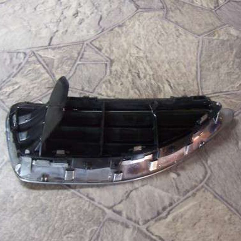 Ön Panjur Sağ Megane 7700428964