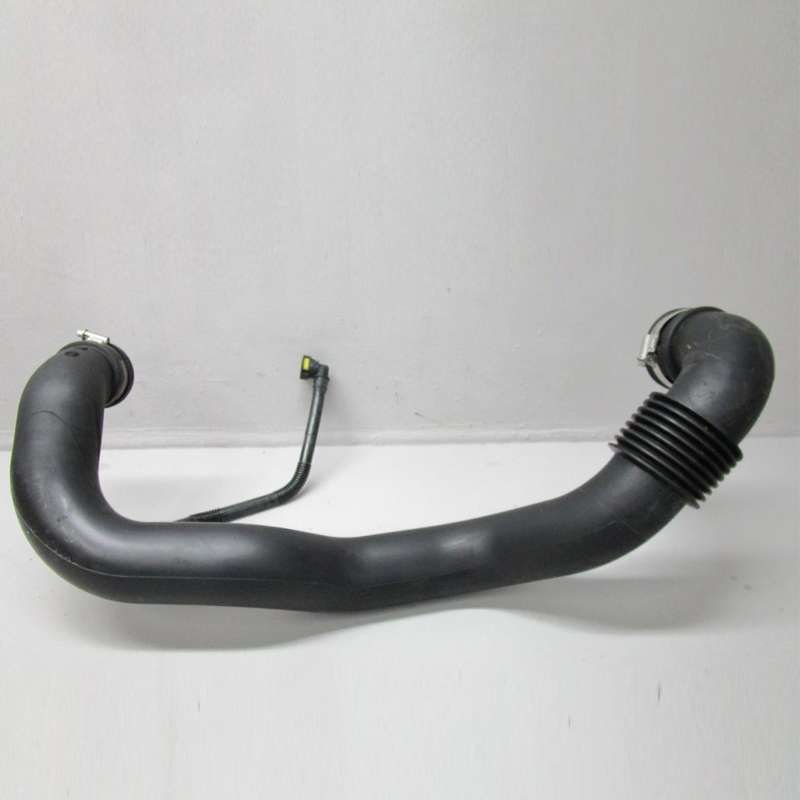 Hava Filtre Borusu Hortumu Master 2 2.5 Dci G9U 8200261965