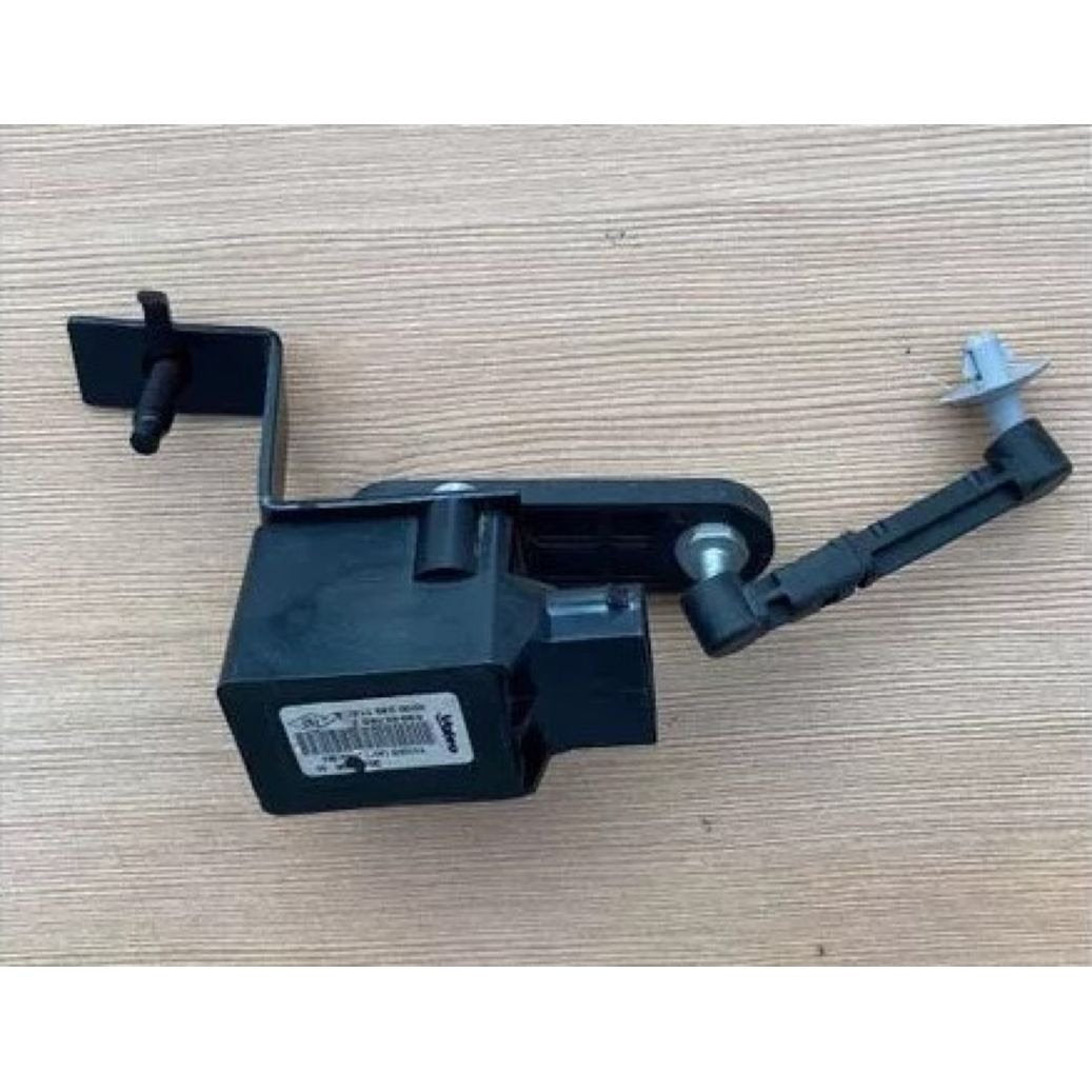 Megane 2 Ön Zenon Far Yükseklik Motoru Far Yükseklik Ayar Sensörü 8200480120