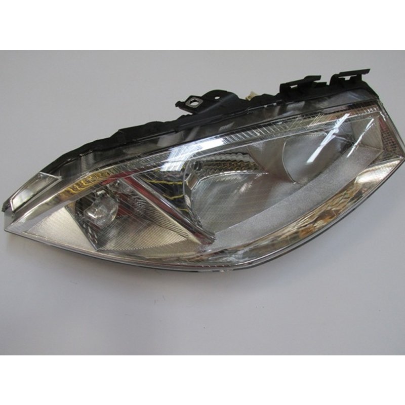 Megane 2 03 - 06 Far Lambası Sağ Elektrikli - Motorsuz 7701064017
