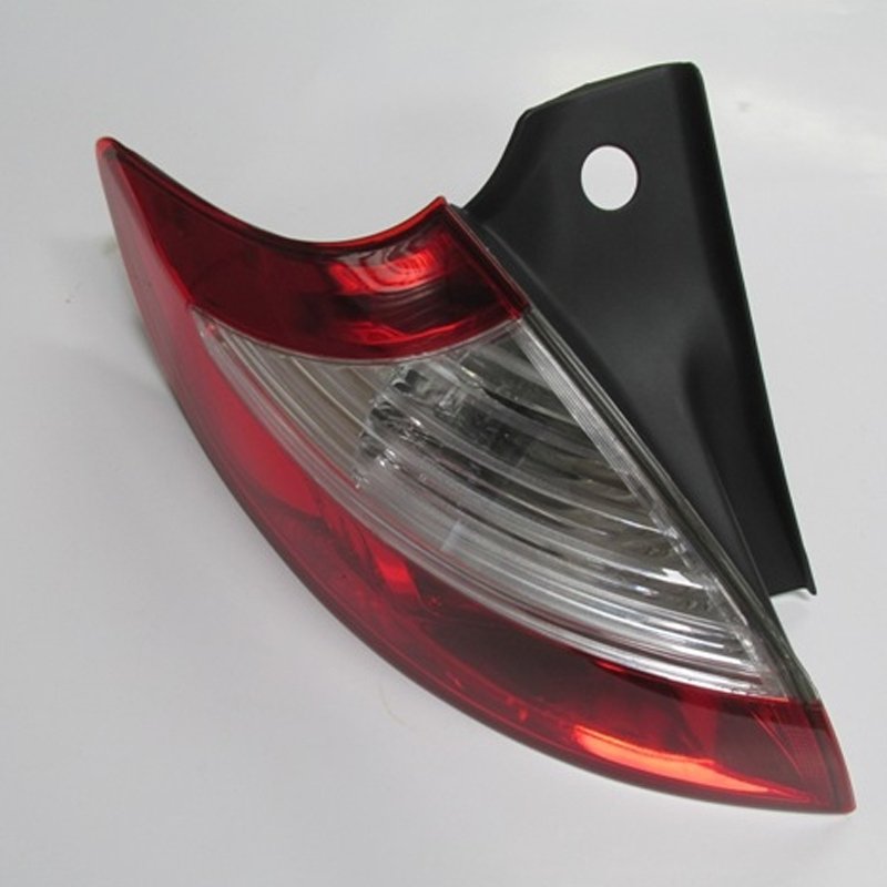 Megane 3 Hb Stop Lambası Dış Sol Kırmızı Beyaz 2014 - 2015 Meydan