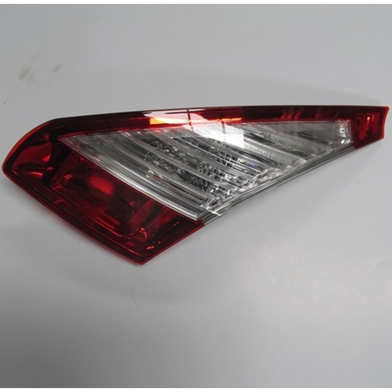 Megane 3 Hb Stop Lambası İç Sağ Kırmızı Beyaz 2014 - 2015 Meydan