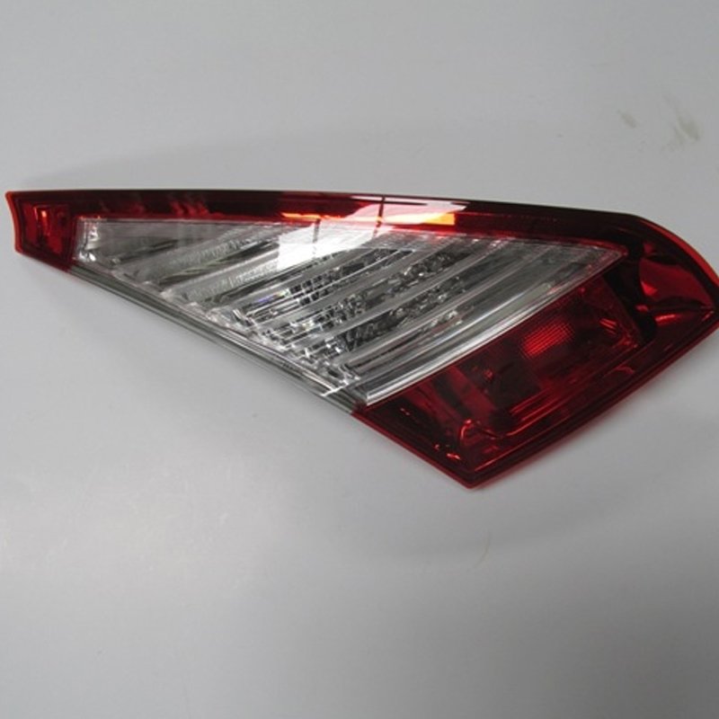 Megane 3 Hb Stop Lambası İç Sol Kırmızı Beyaz 2014 - 2015 Meydan