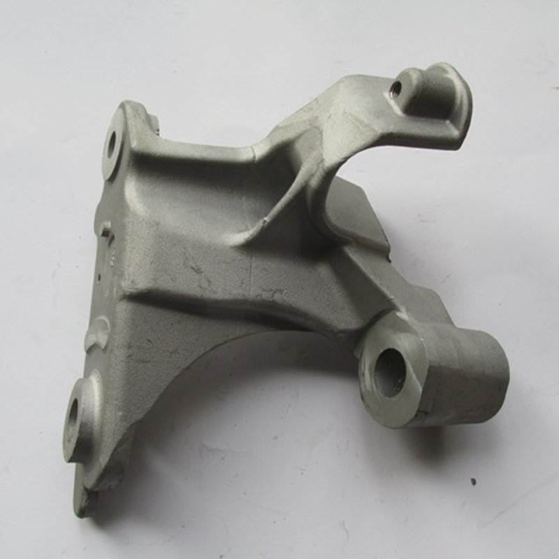 Megane 4 16 - 20 Motor Beşiği Bağlantı Ayağı Sağ 548500910R