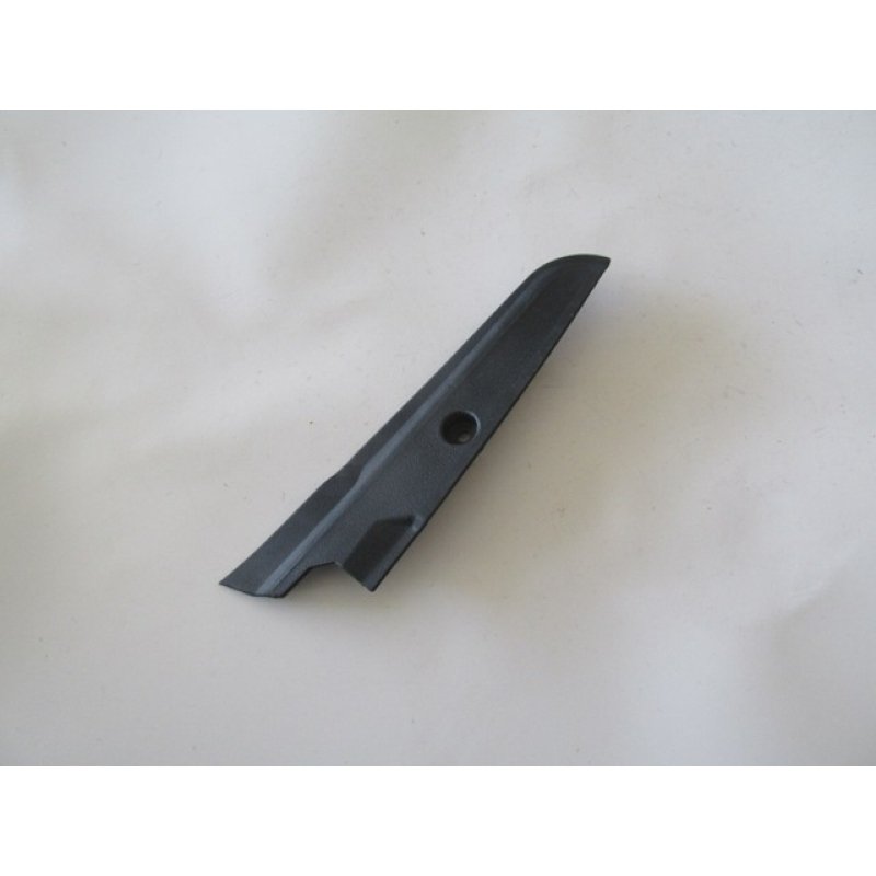 Linea 06 - 15 Ön Cam Izgara Tespit Plastiği 735412992