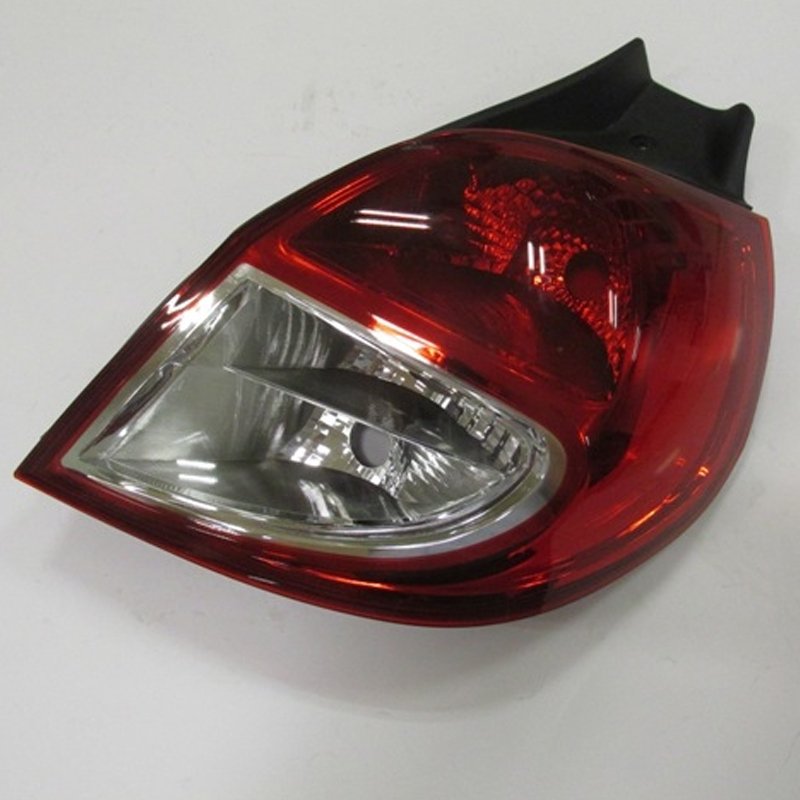 Clio Hb Stop Lambası Duysuz Sağ Kırmızı Beyaz 2009 - 2012 Meydan