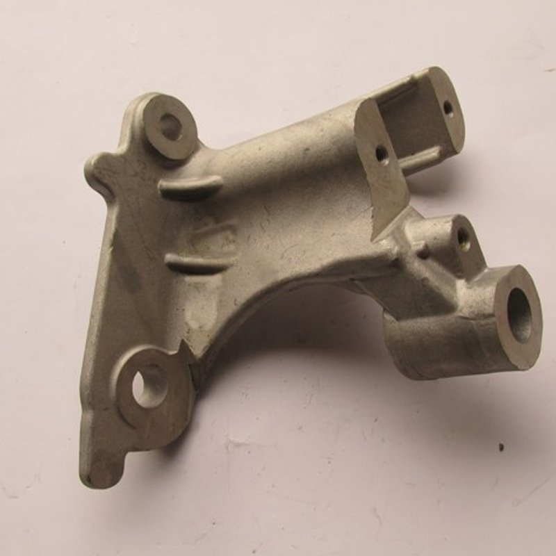 Megane 4 16 - 20 Motor Beşiği Bağlantı Ayağı Sol 548512672R