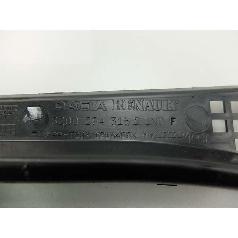 Ön Cam Izgara Kulağı Bakaliti Sağ Dacia Duster Sandero 6001546859