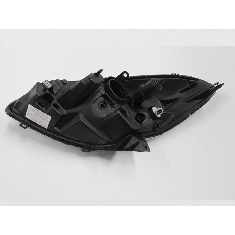 Sandero 09 - 12 Far Lambası Sağ Manuel Siyah 8200526422