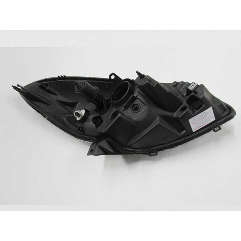 Sandero 09 - 12 Far Lambası Sol Manuel Siyah 8200526423