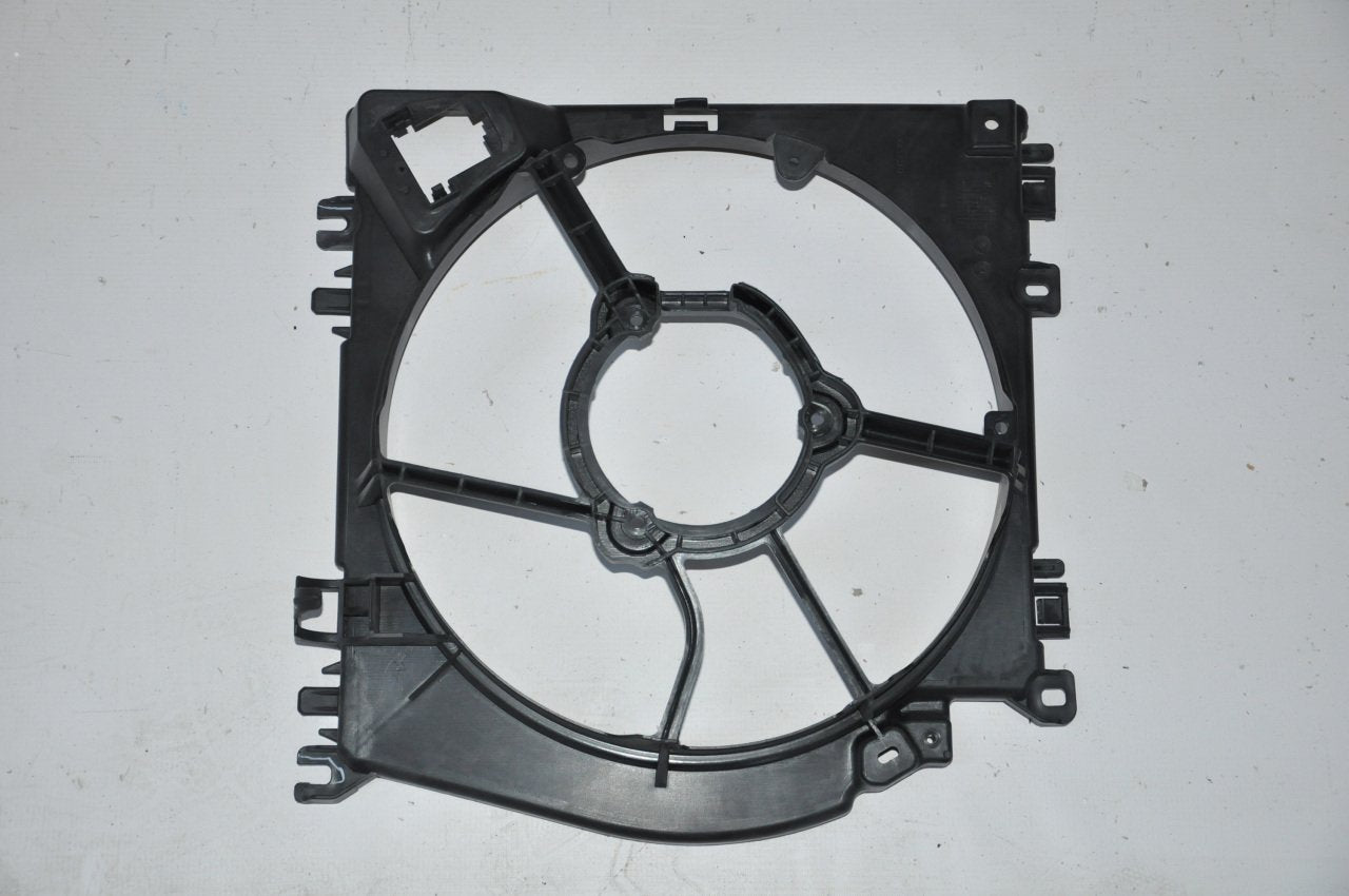 Clio 3 Fan Şasesi  7701063956 
