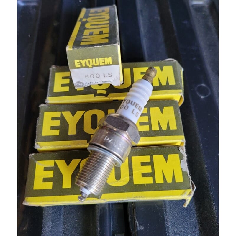 Renault 9 Spring Ateşleme Bujisi Uzun Paso Eyquem