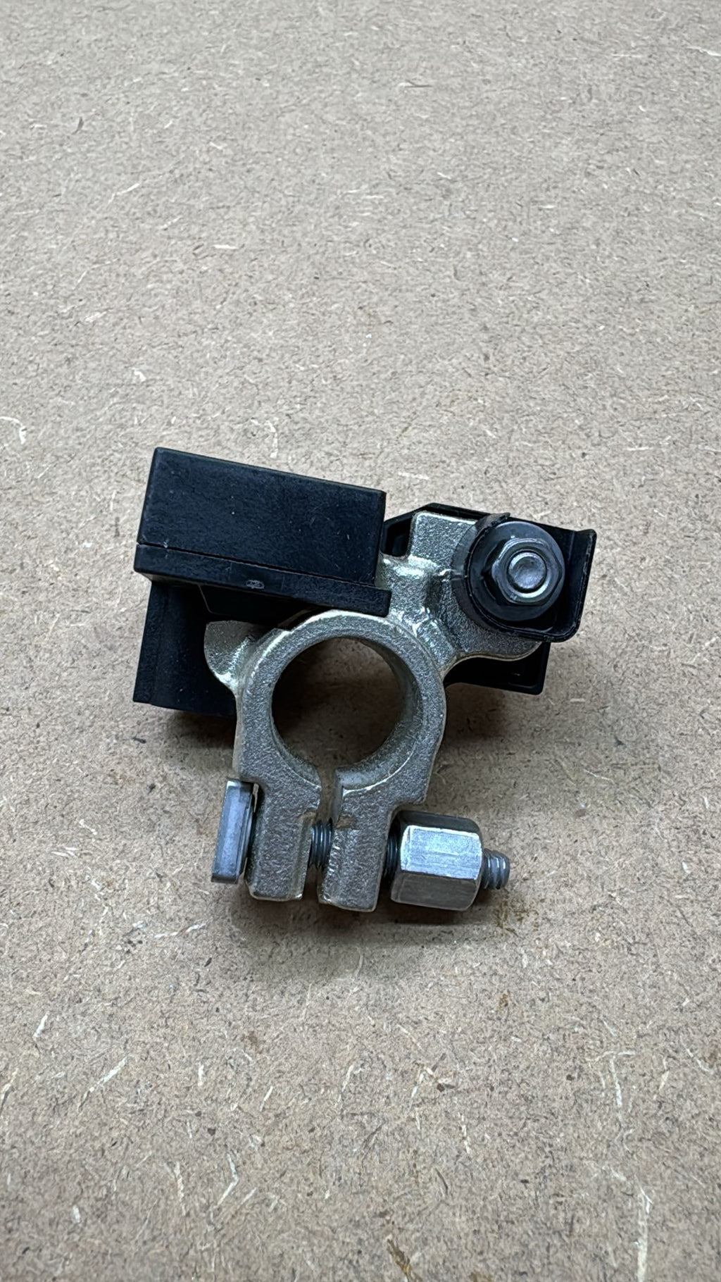 Kutup Başı Enerji Yönetim Kaptörü Master 3 Kangoo 3 Latituede Laguna 3