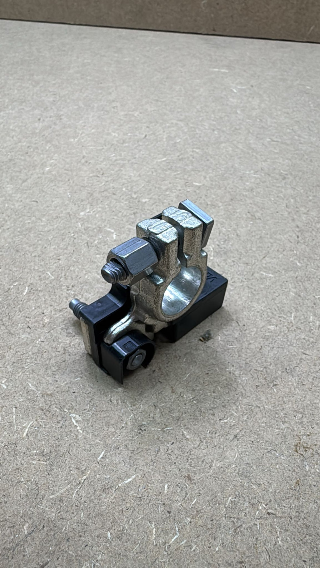 Kutup Başı Enerji Yönetim Kaptörü Master 3 Kangoo 3 Latituede Laguna 3