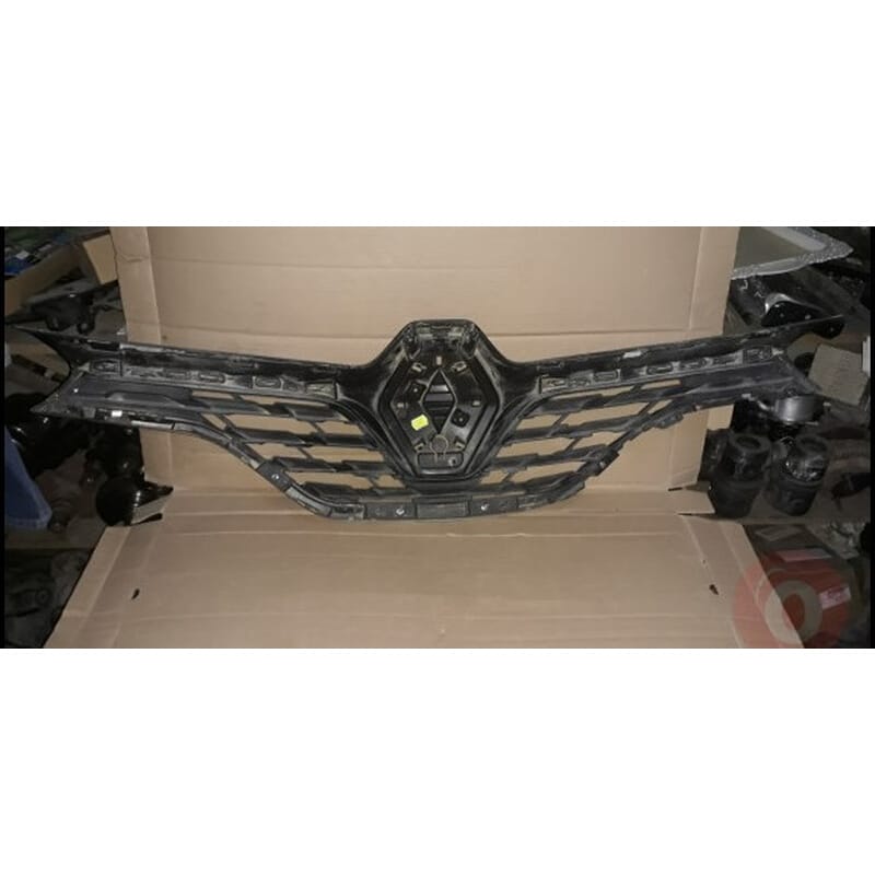 Renault Captur 13 - 17 Ön Panjur İç Gövde 623102335R
