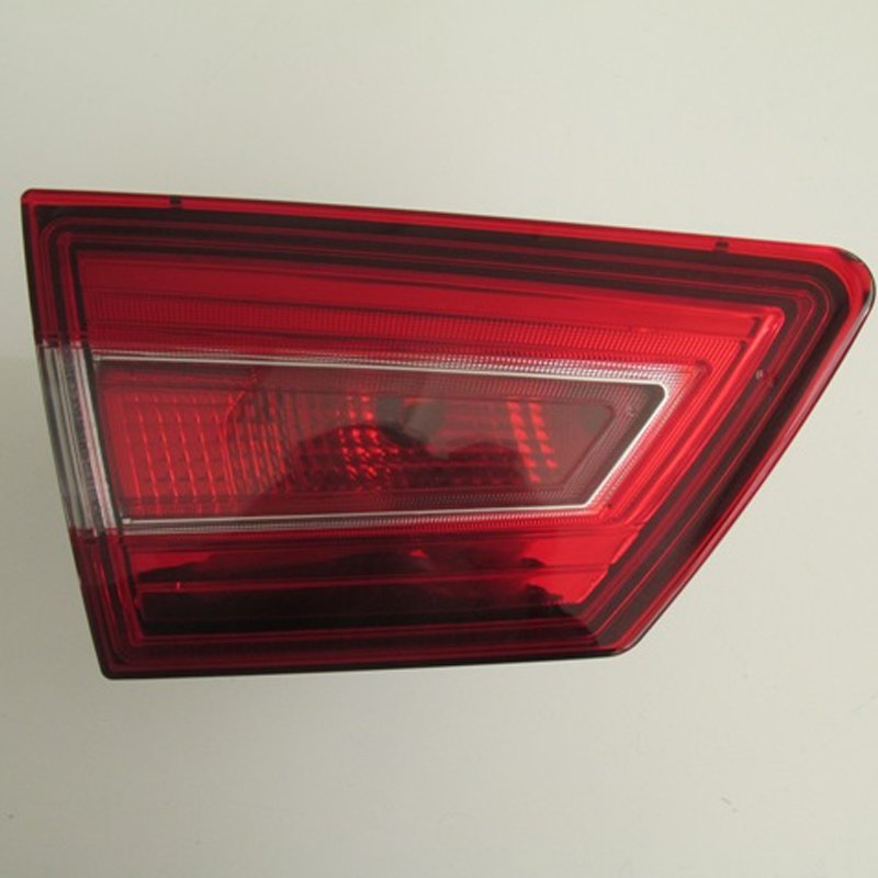 Clio Hb Stop Lambası İç Sol Kırmızı Beyaz 2013 - 2016 Meydan