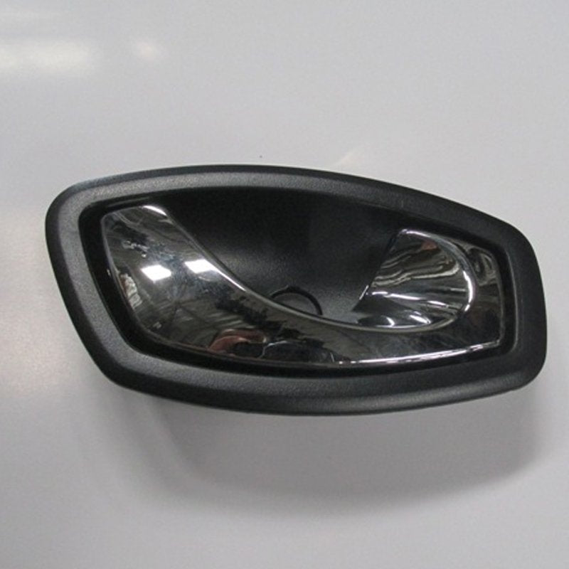 Clio Hb 13 - 16 Ön Kapı İç Açma Kolu Sağ Nikelajlı 826720001R
