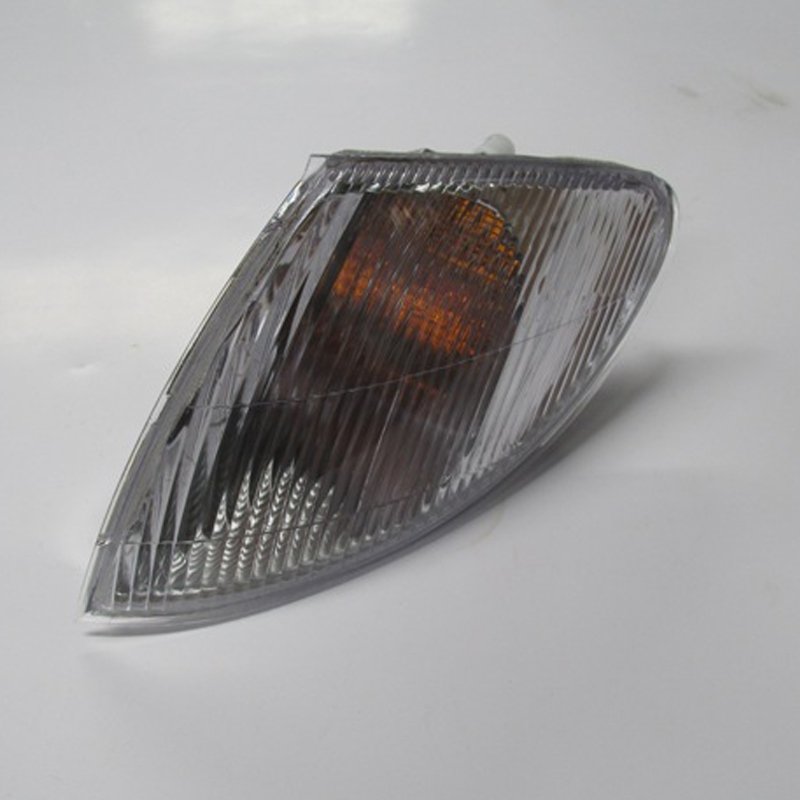 Megane 98 - 99 Ön Sinyal Sol Beyaz 7701040712